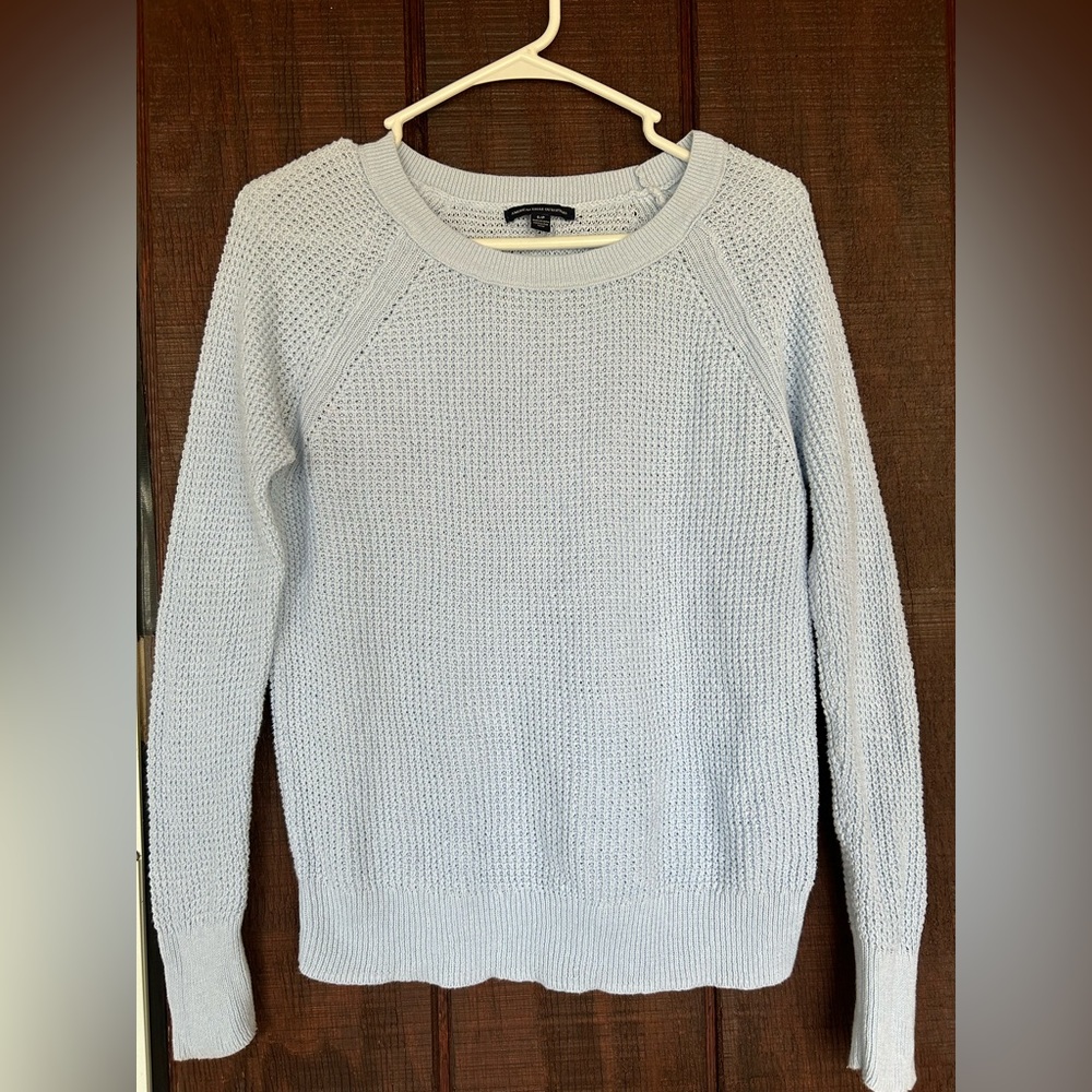 American Eagle light blue knitted sweater